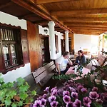 Bed and breakfast Felső 3*