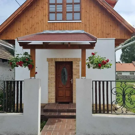 Felso Fogado Bed & Breakfast 3*