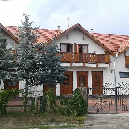 Bed & Breakfast Felso Fogado 3*