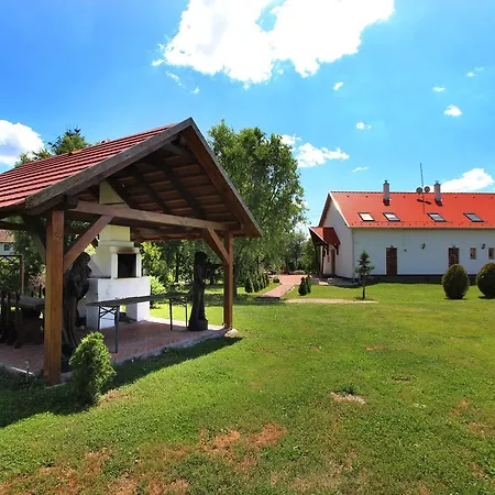 Felso Fogado Bed & Breakfast Felsőtold