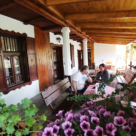 Bed & Breakfast Felso Fogado 3*
