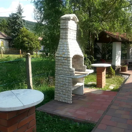 Felso Fogado Bed & Breakfast