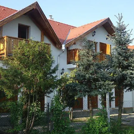 Bed & Breakfast Felso Fogado 3*